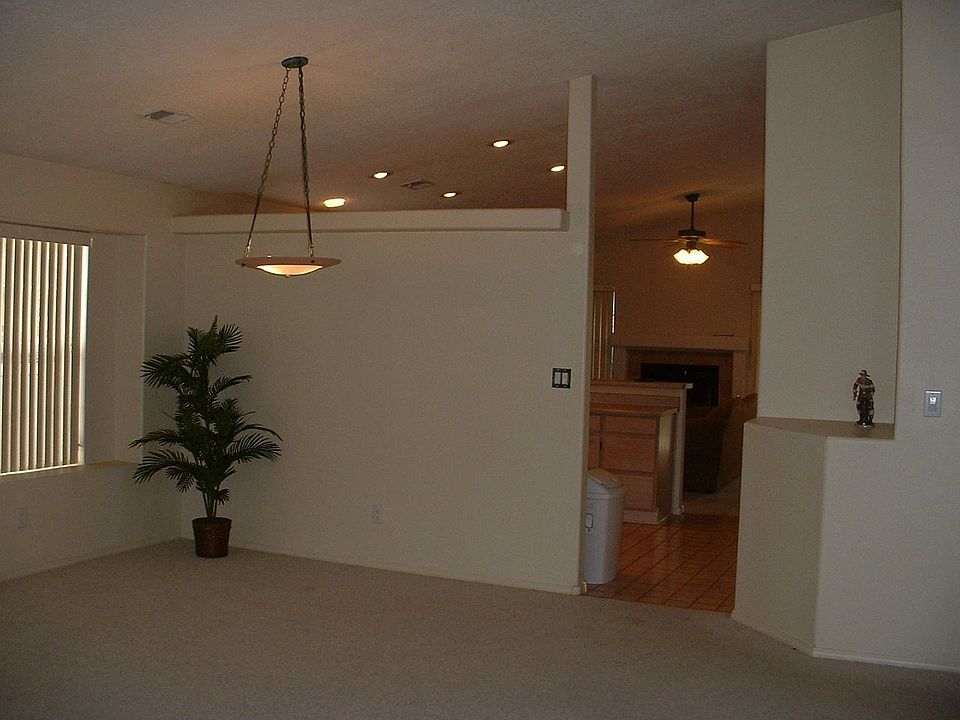 2nd image of 8120 Camino Paisano NW