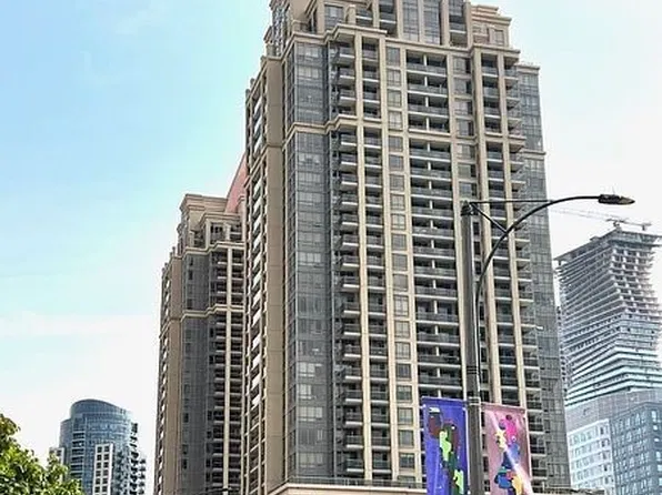 4090 Living Arts Dr, Mississauga, ON