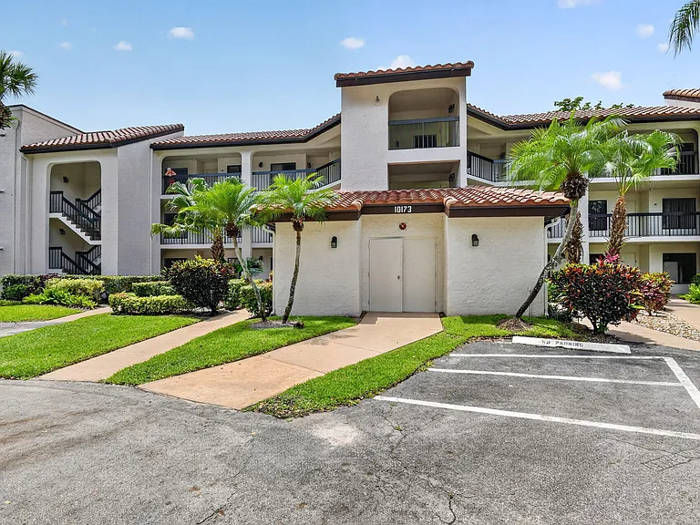 10173 Mangrove Dr #204 — Photo 3