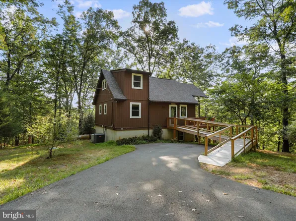 380 Horizon Ln, Berkeley Springs, WV 25411