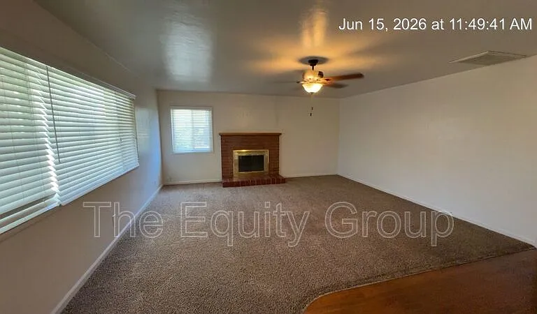 1325 S Crowe St — Photo 4