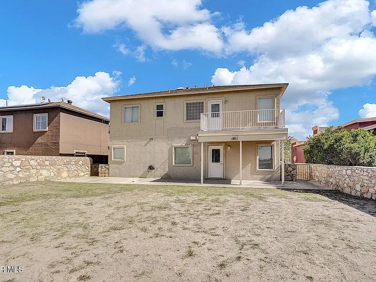 313 Peter Noyes Dr — Photo 19