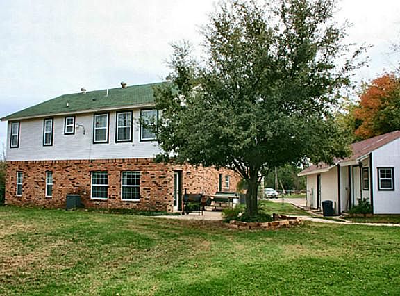 2nd image of 1215 Casa Grande Pl