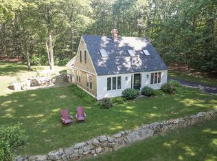 180 Clay Hill Rd, Cape Neddick, ME 03902
