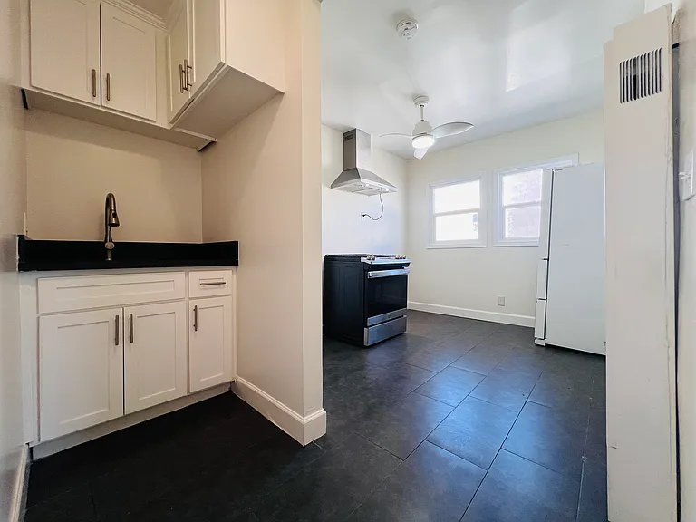 3835 Whittier Blvd #4 — Photo 17
