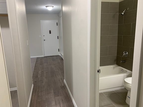 2nd image of 314 Sierra Vista Ln