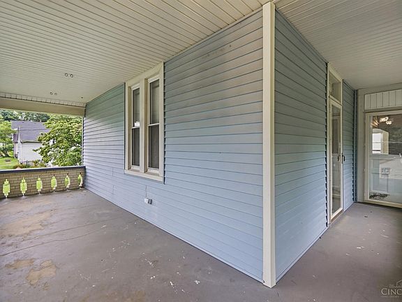 5th image of 6184 Hillside Ave