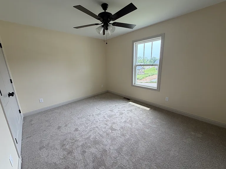 148 Wooded Glen Dr — Photo 14