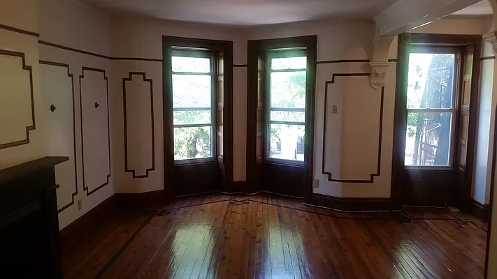 Rented by Lions Share Inc. | media 28