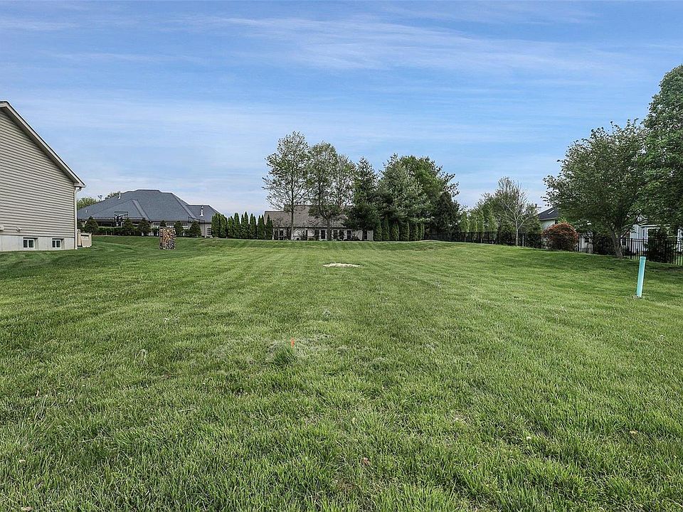 1st image of 10 Hineman Circle Dr