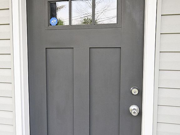 4th image of 3450 Crawford Dr SE