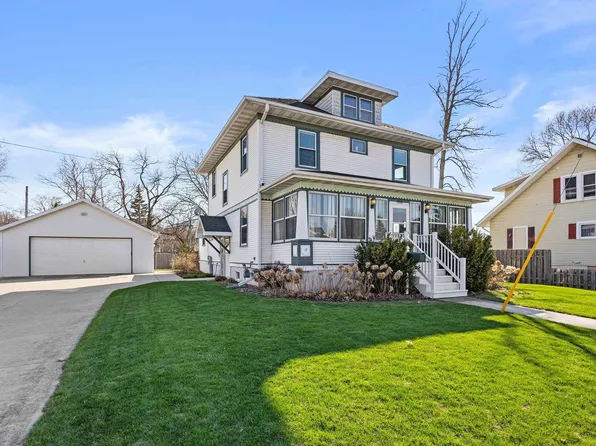 1016 Doty St, Green Bay, WI 54301