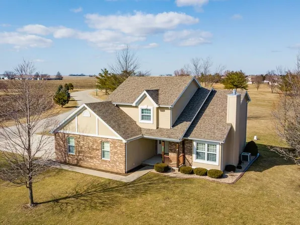 92 W North St, Atlanta, IL 61723