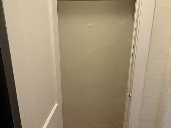 4th image of 1357-67 W Greenleaf Ave #17273657