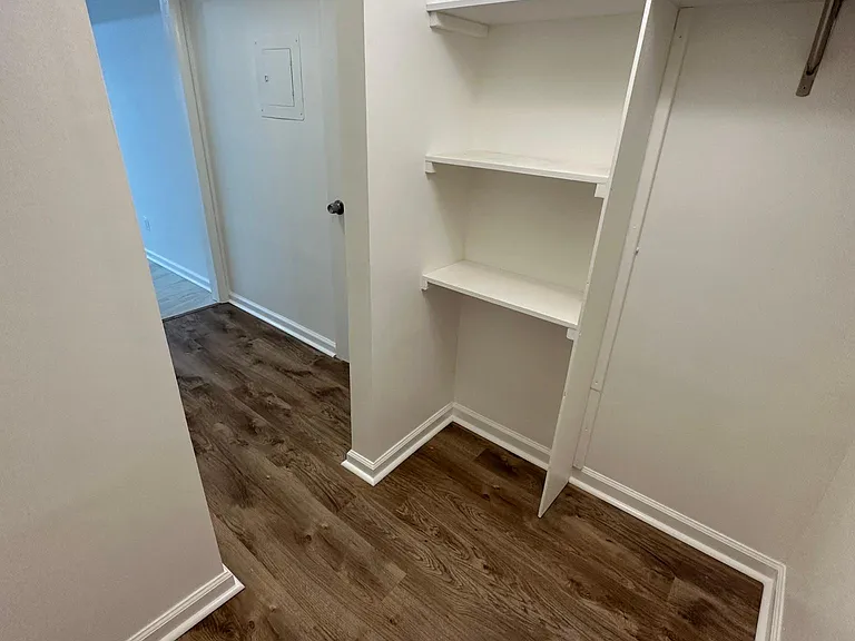 H5 Avon Dr — Photo 12