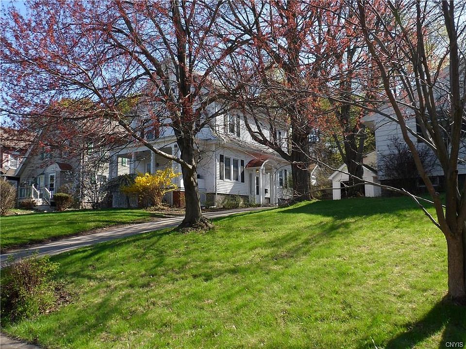 1st image of 317 Beattie St