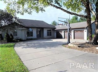 3712 W Eagle Dr, Dunlap, IL 61525