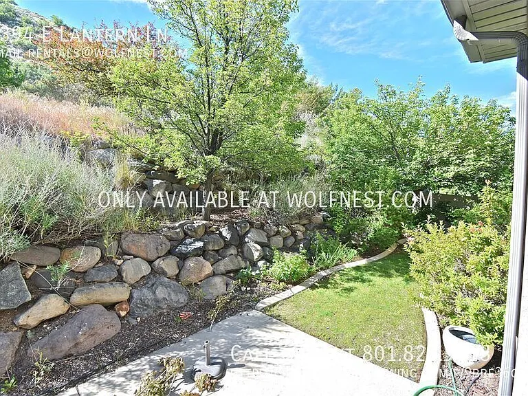 1394 E Lantern Ln — Photo 65