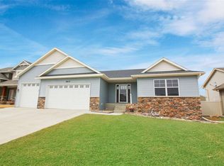 2613 20th St NW, Minot, ND 58703