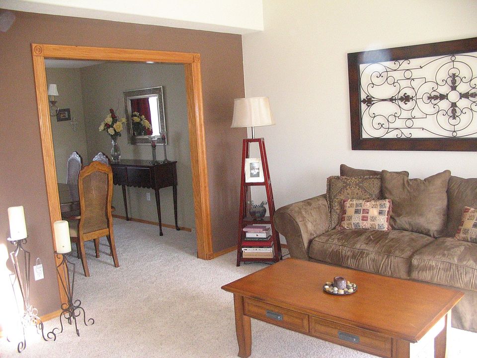 2nd image of 2001 SE 185th Ct