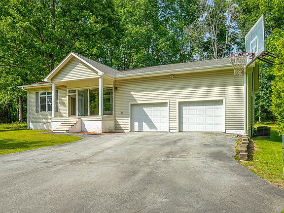 4th image of 594 Rakestraw Rd