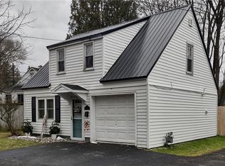 1 Osborn Rd, Waterville, NY 13413