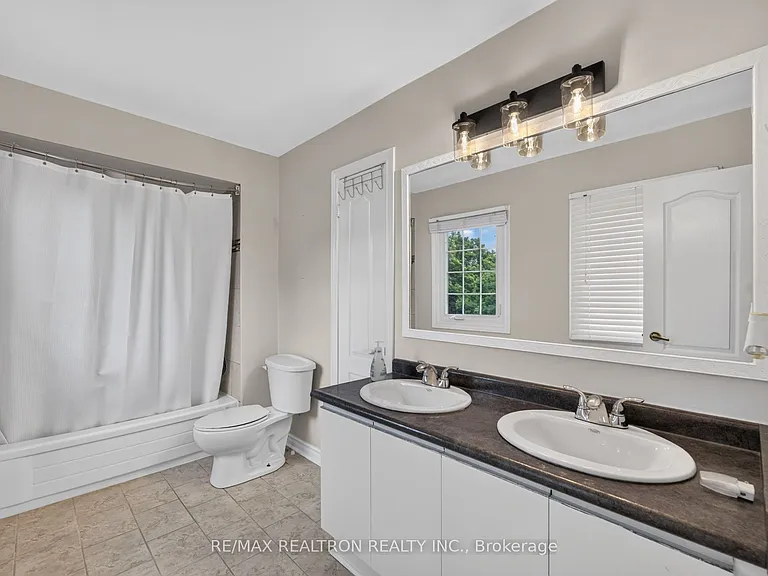 49 Meekings Dr — Photo 25