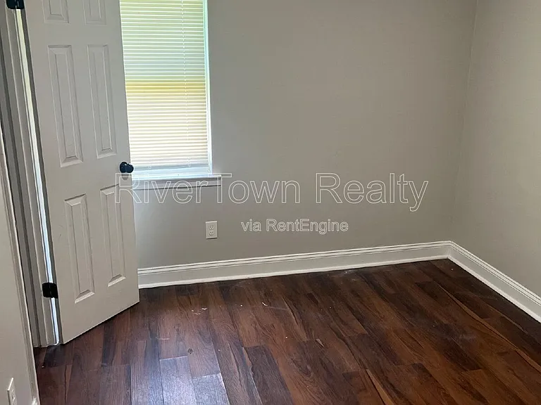 1059 Eyers Rd — Photo 11