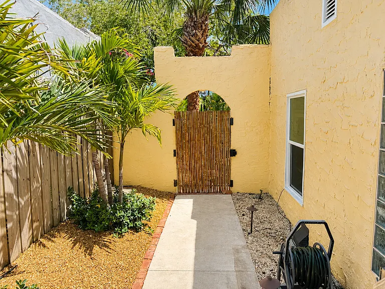 743 Park Pl — Photo 25
