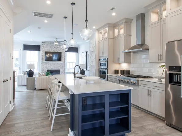 212 Emerson Ave, Charlotte, NC 28204