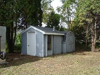 5th image of 200 Lakeshore Dr
