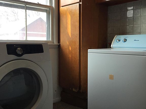 2nd image of 605 Seymour Ave #2