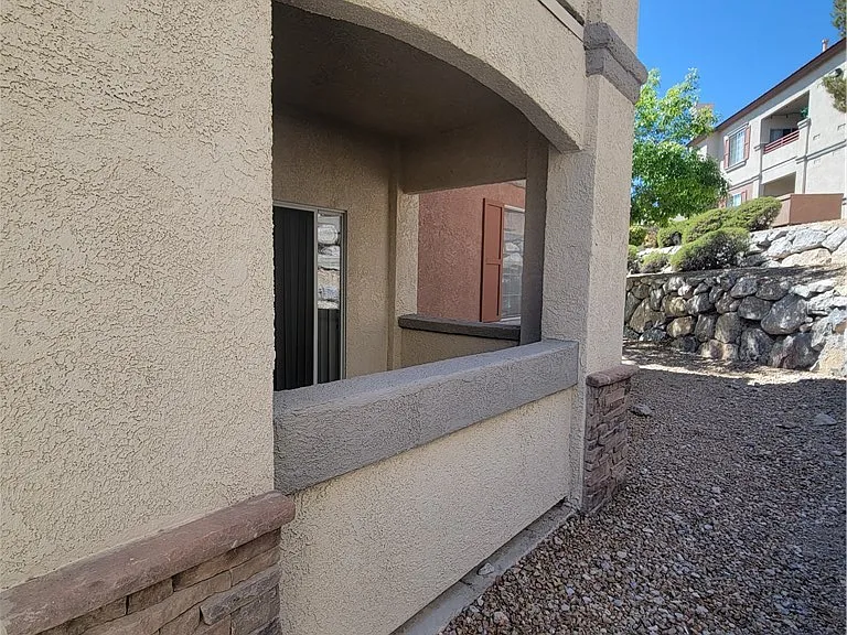 10237 King Henry Ave #103 — Photo 16