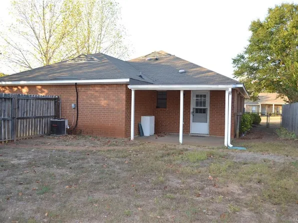 7500 Copperfield Dr, Montgomery, AL 36117
