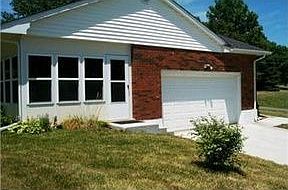 2nd image of 2 Southridge Dr