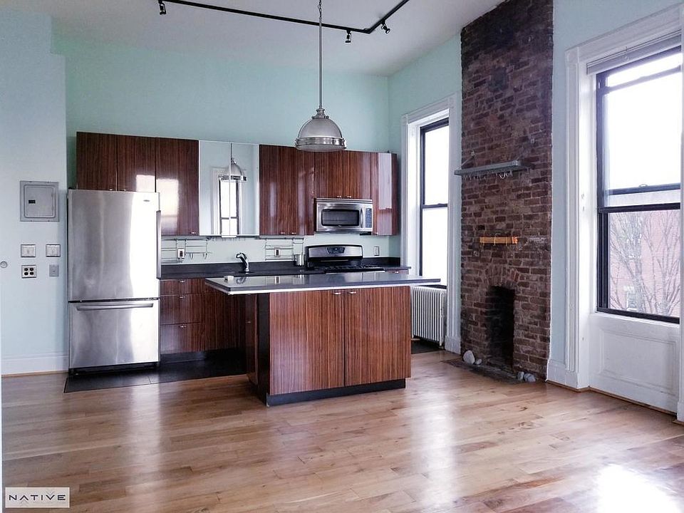 1st image of 723 6th Ave APT 3