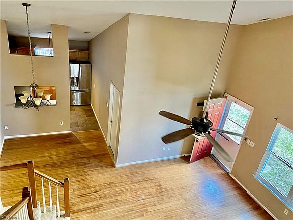 5th image of 3838 Headwind Ln