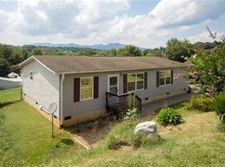 25 Short St, Candler, NC 28715