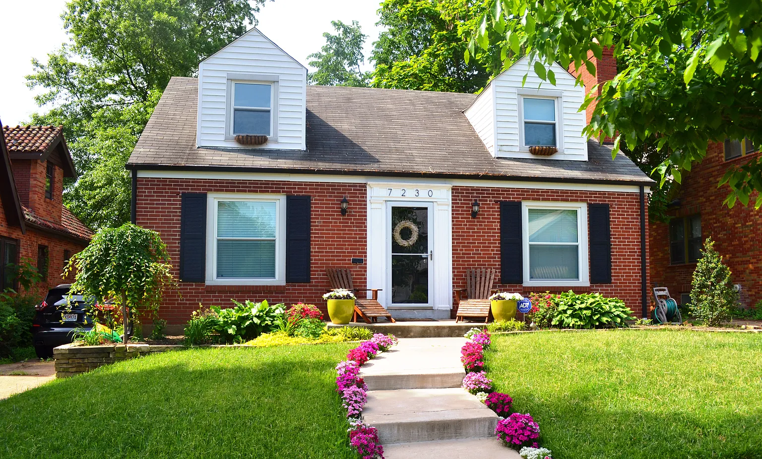7230 Shaftesbury Ave photo 1