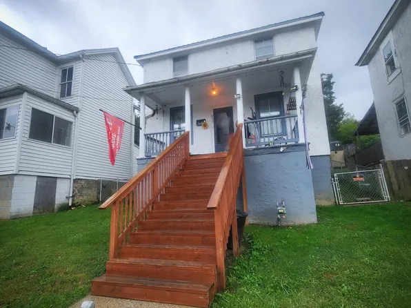 809 Brussels Ave, Clifton Forge, VA 24422