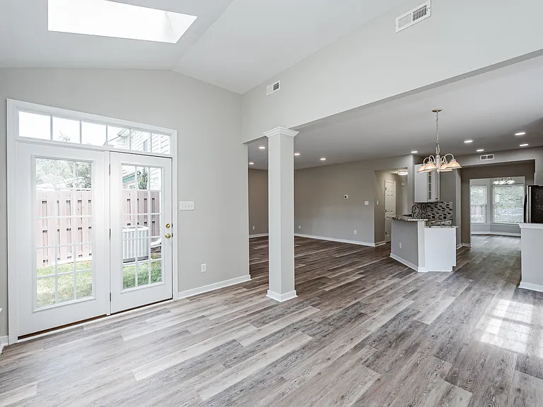 9520 Meredith Creek Ln — Photo 10