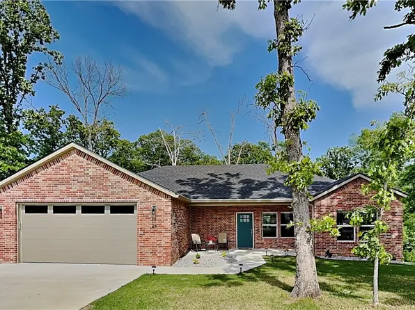 25 Kirkcudbright Ln, Bella Vista, AR 72715