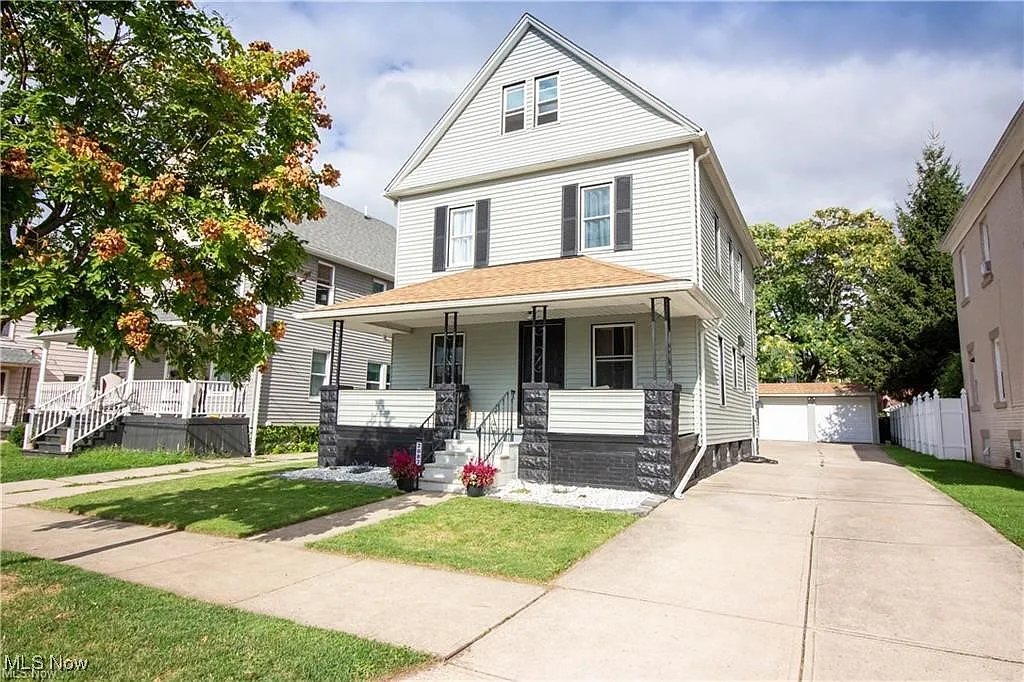 2087 Quail St photo 1