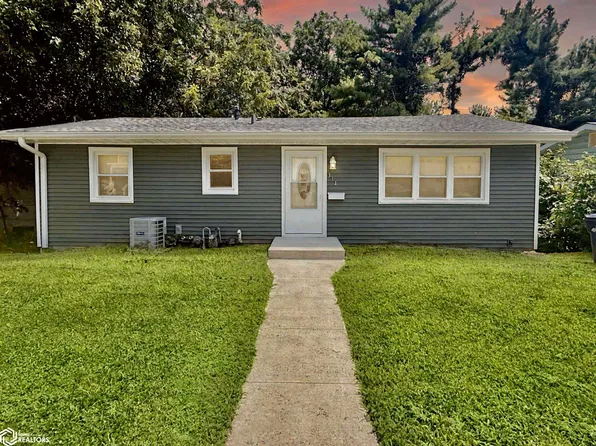 314 S Woodlawn Ave, Burlington, IA 52601