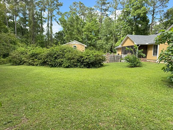 3rd image of 3708 Carrington Pl