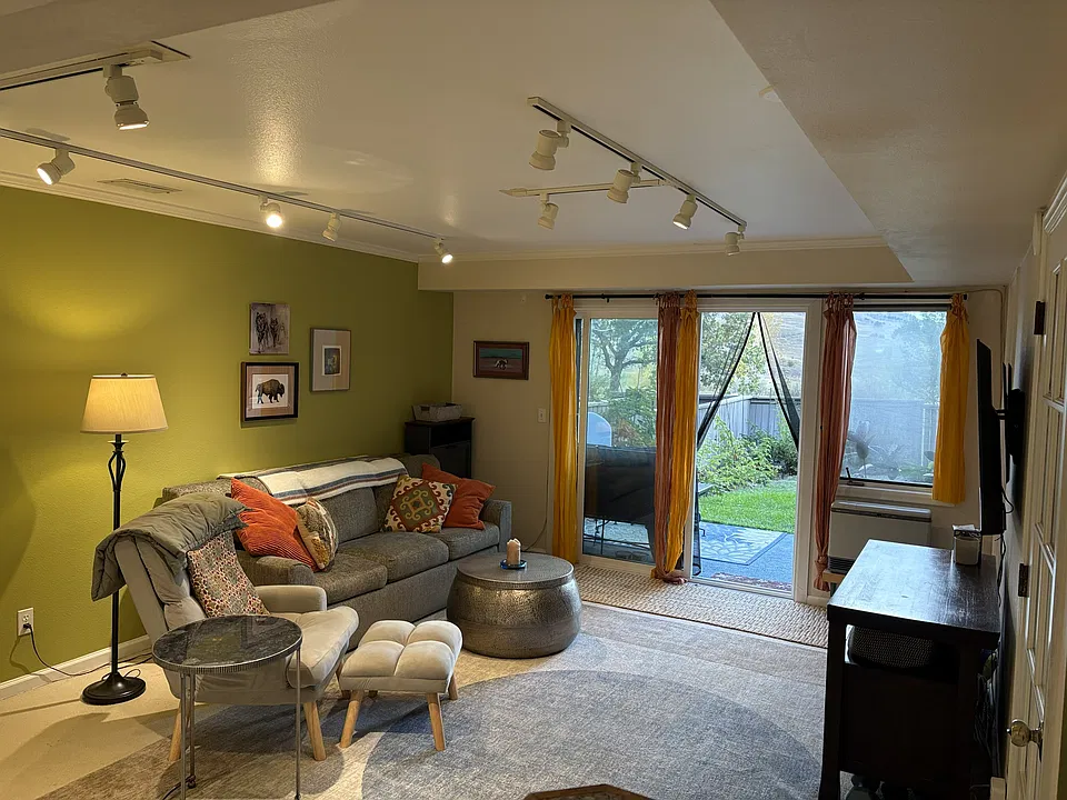 Quail Cir