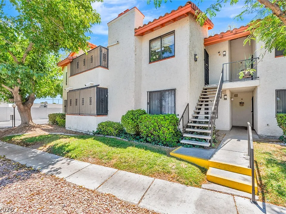 1701 E Katie Ave #1