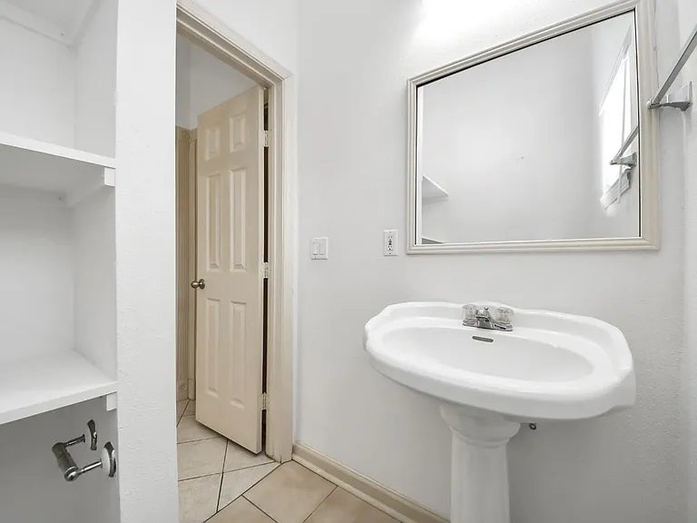 10535 Emnora Ln — Photo 47