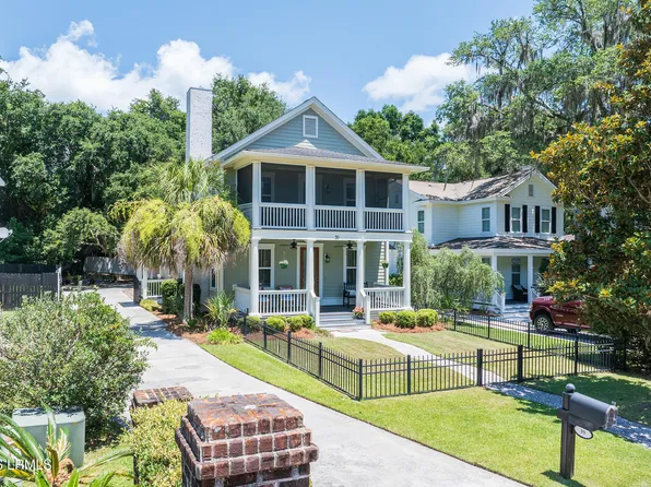 39 Sommer Lake Drive, Port Royal, SC 29902