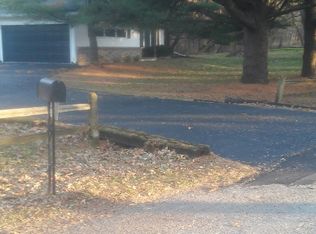 4943 S Valley Ln, Chana, IL 61015